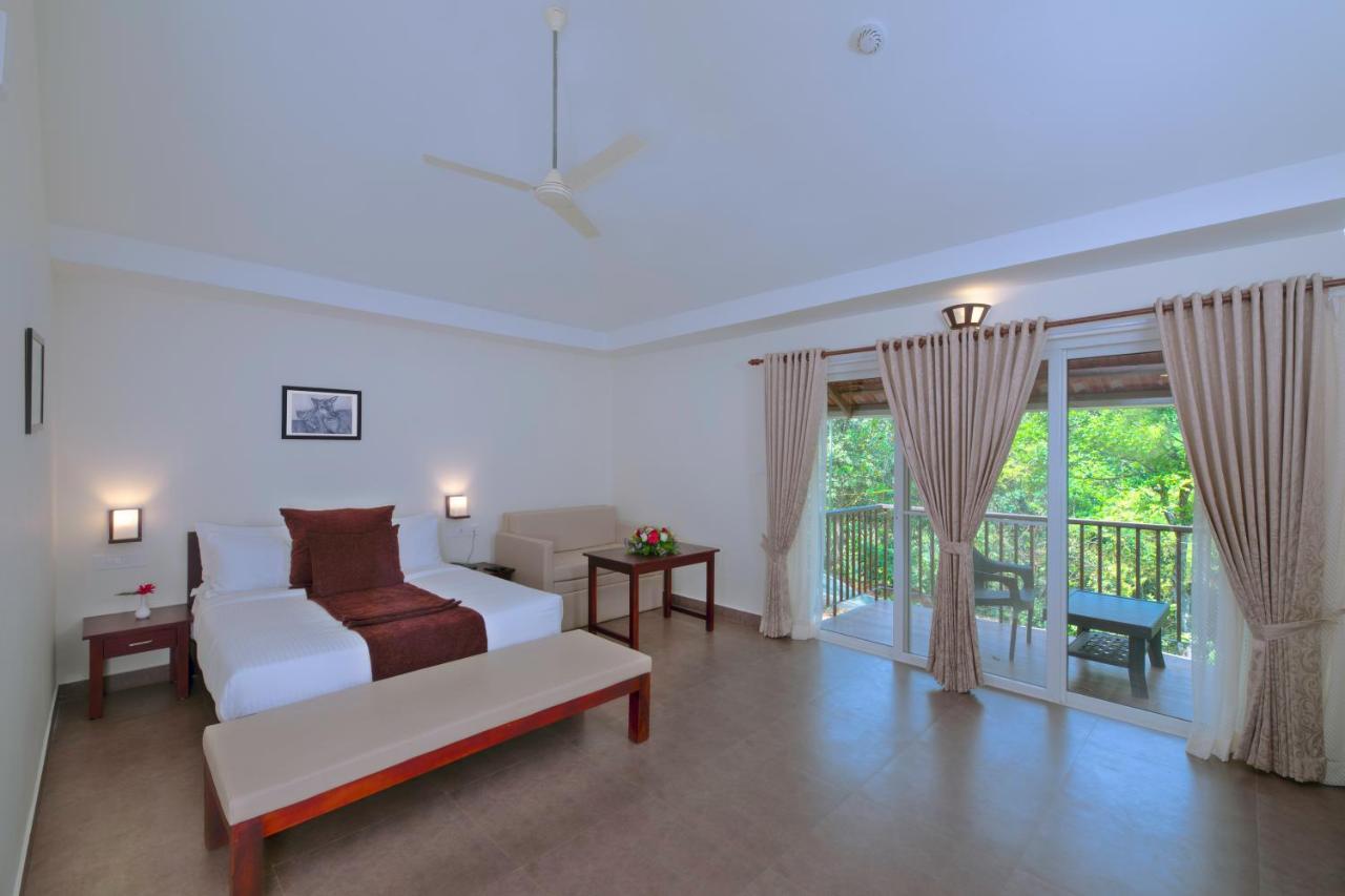 Abad Brookside Wayanad Hotel Vithiri Kültér fotó
