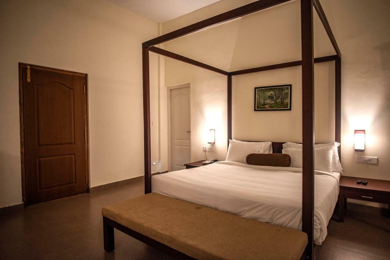 Abad Brookside Wayanad Hotel Vithiri Kültér fotó